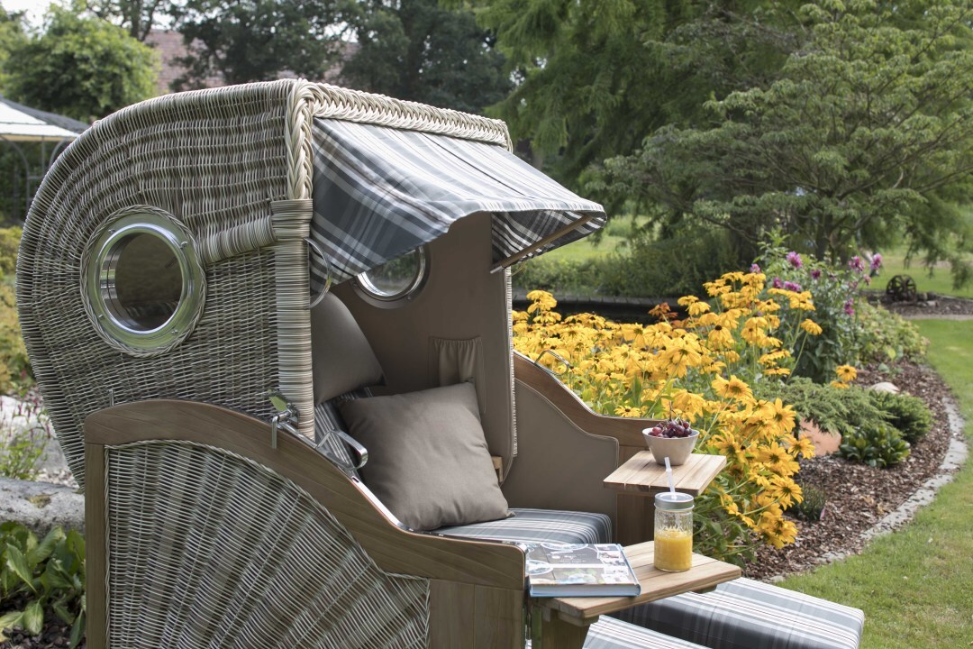 01781_Strandkorb_Baltikum_Teak_Bullauge_shell_522_milieu (9)